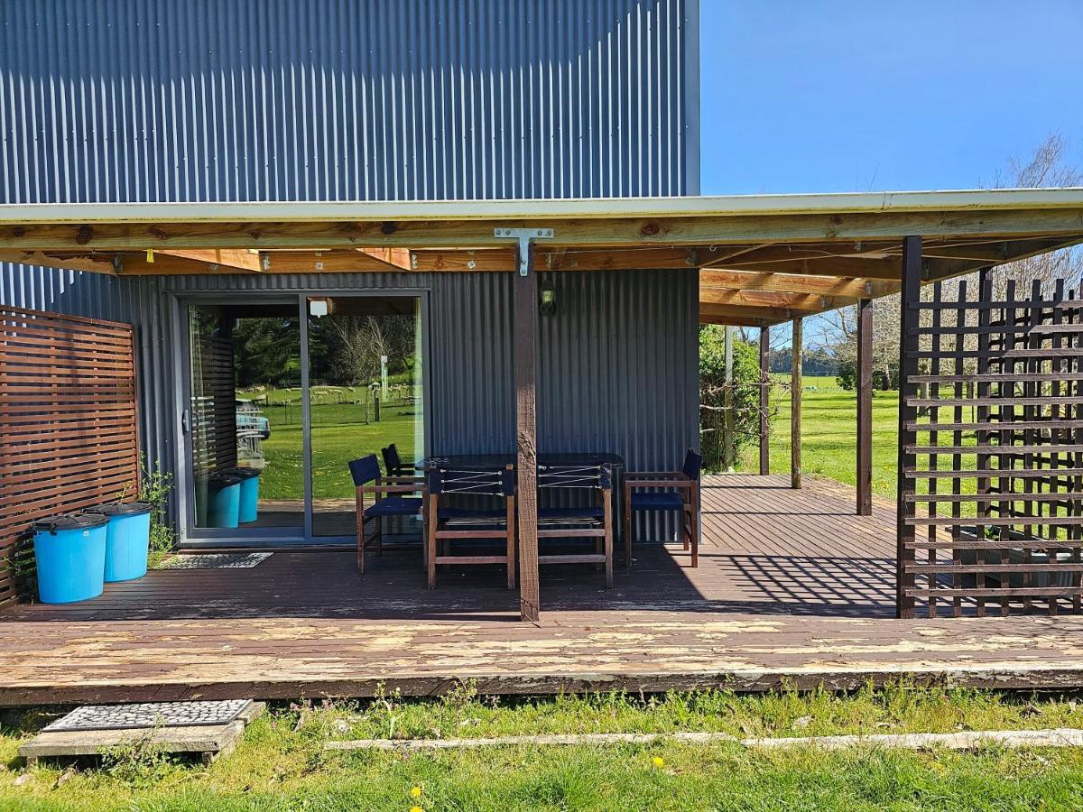 Te Anau Farm Cottage ภายนอก รูปภาพ